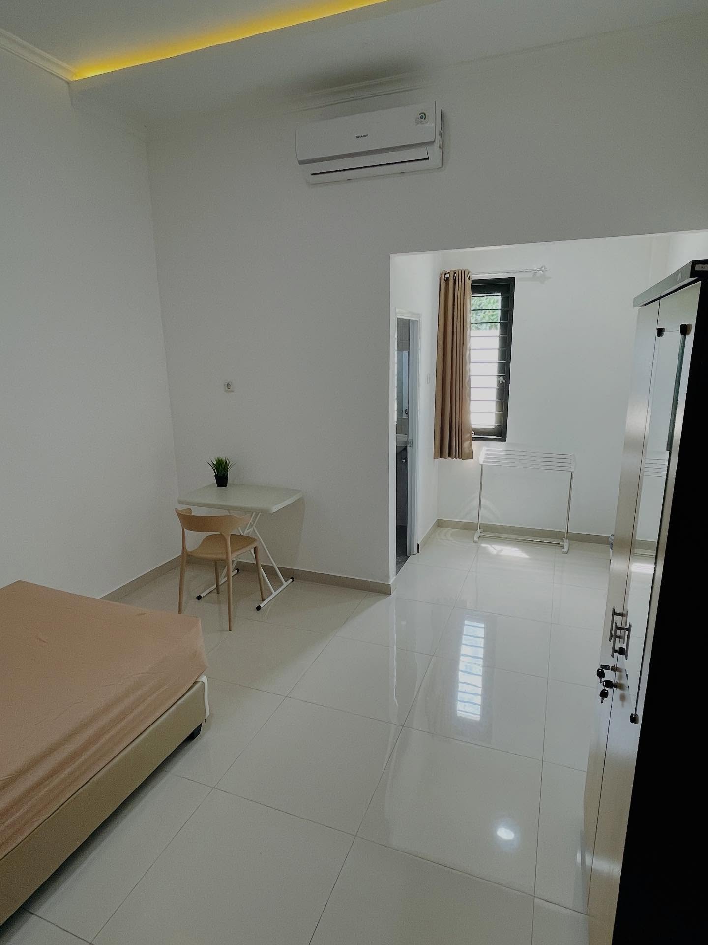 Kamar double dengan pencahayaan lembut